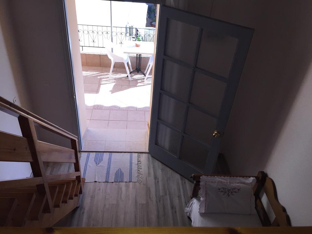 Erato suites Chrissi Akti Chania Exterior foto
