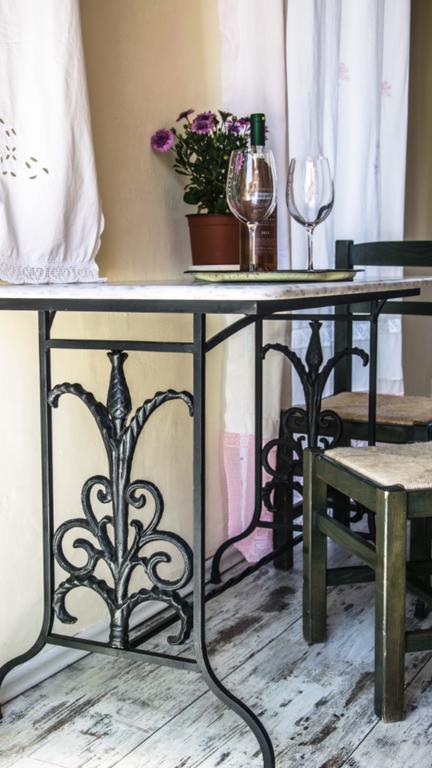 Erato suites Chrissi Akti Chania Exterior foto