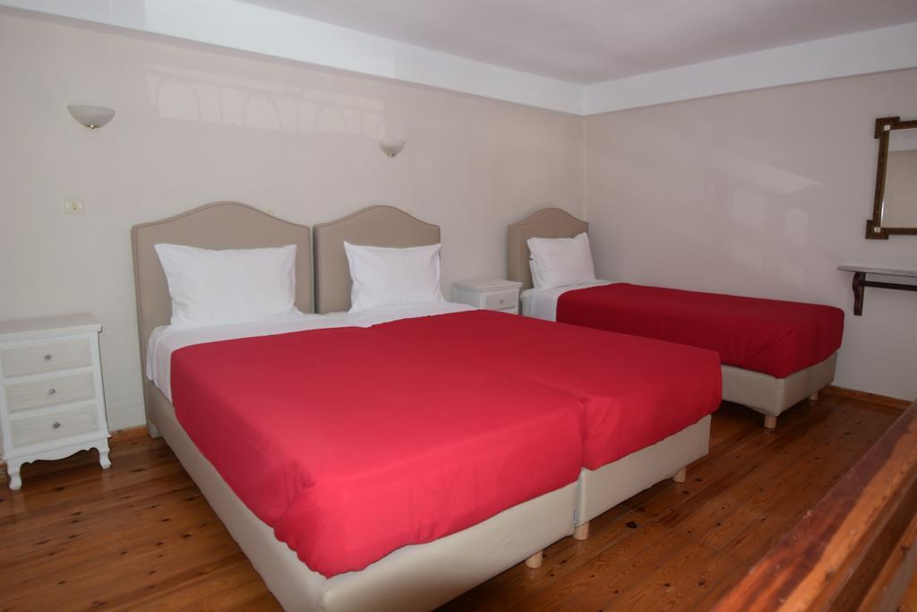 Erato suites Chrissi Akti Chania Exterior foto